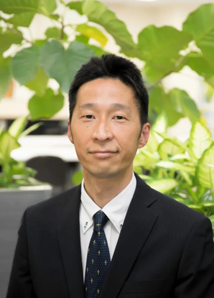 的亮相