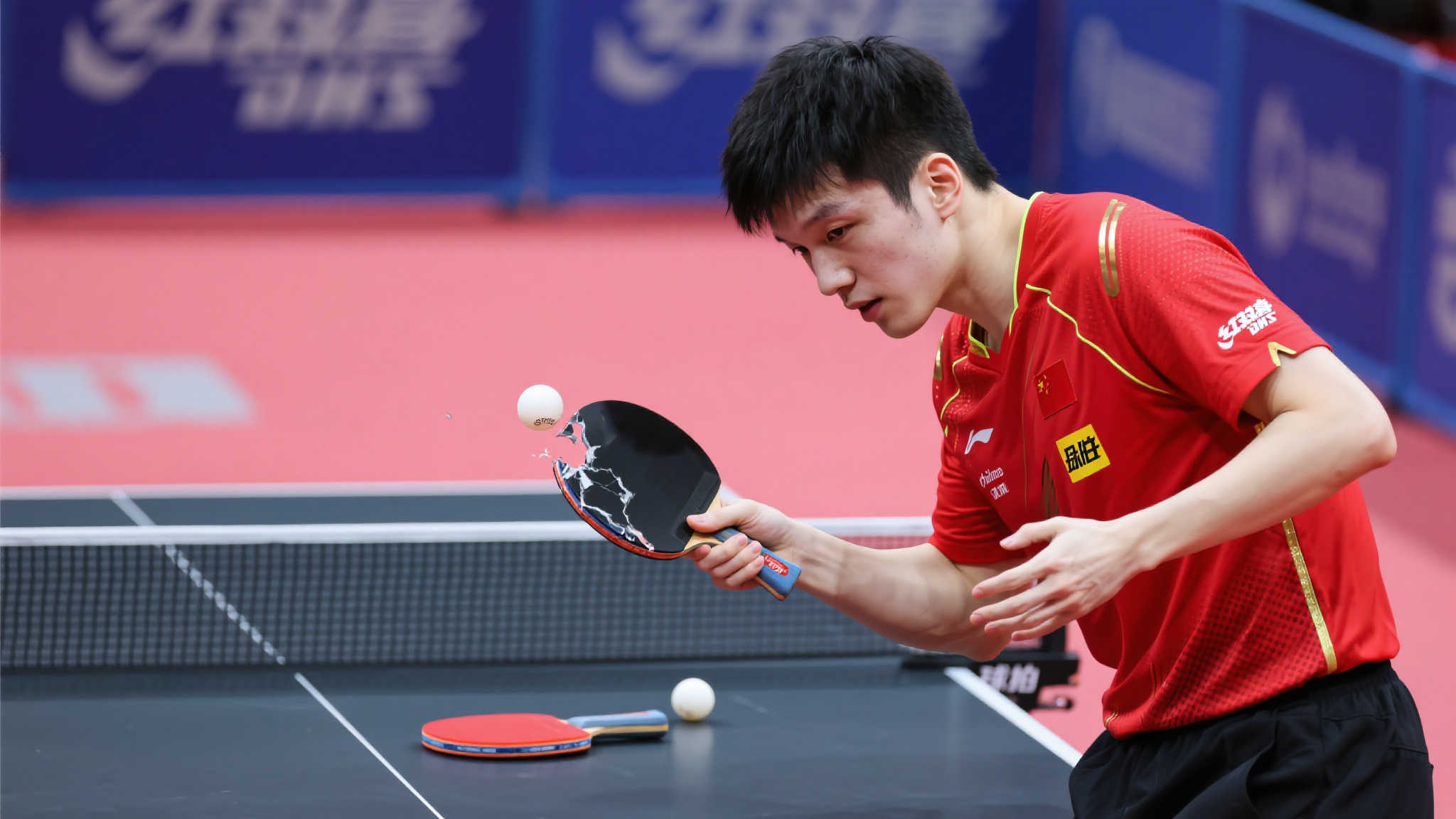 最终夺得首 最终夺得首