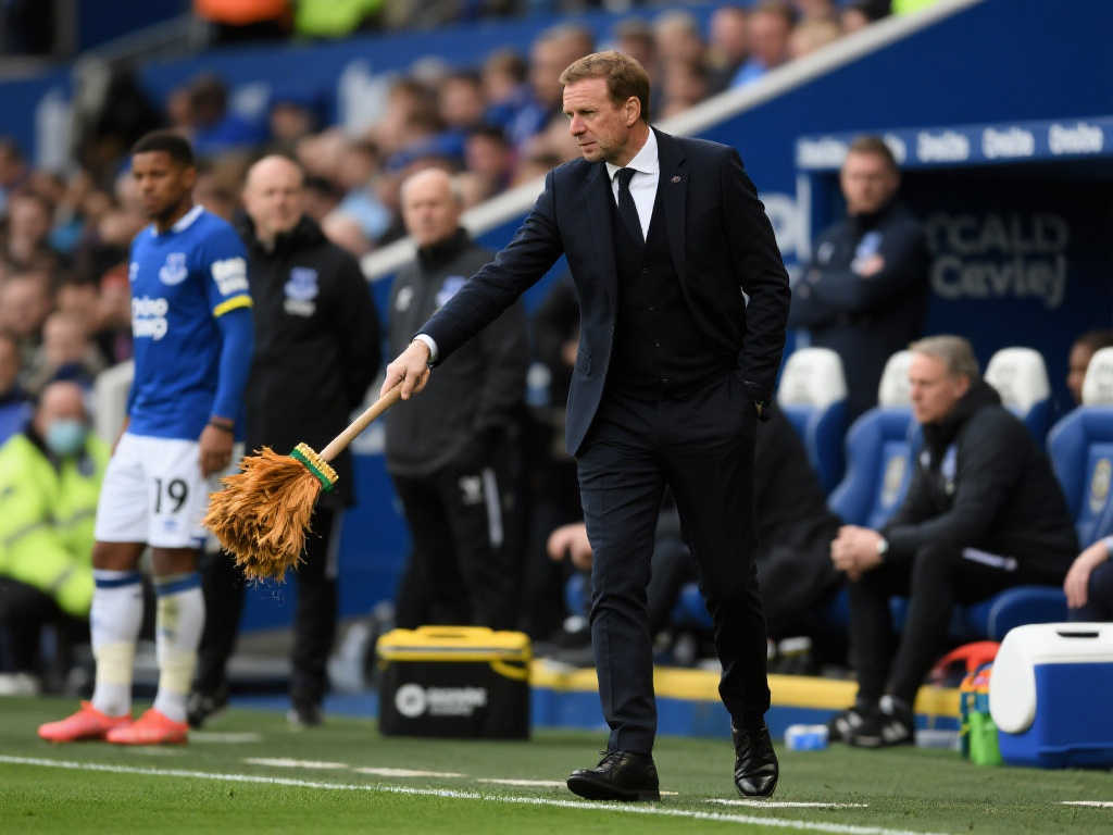 超级杯的重 超级杯的重