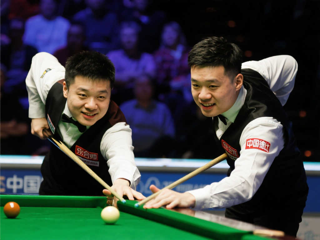 力讚譽有加 力讚譽有加