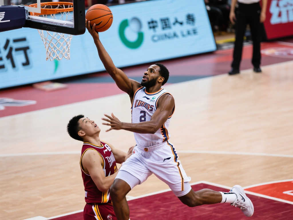 场上创造辉 场上创造辉